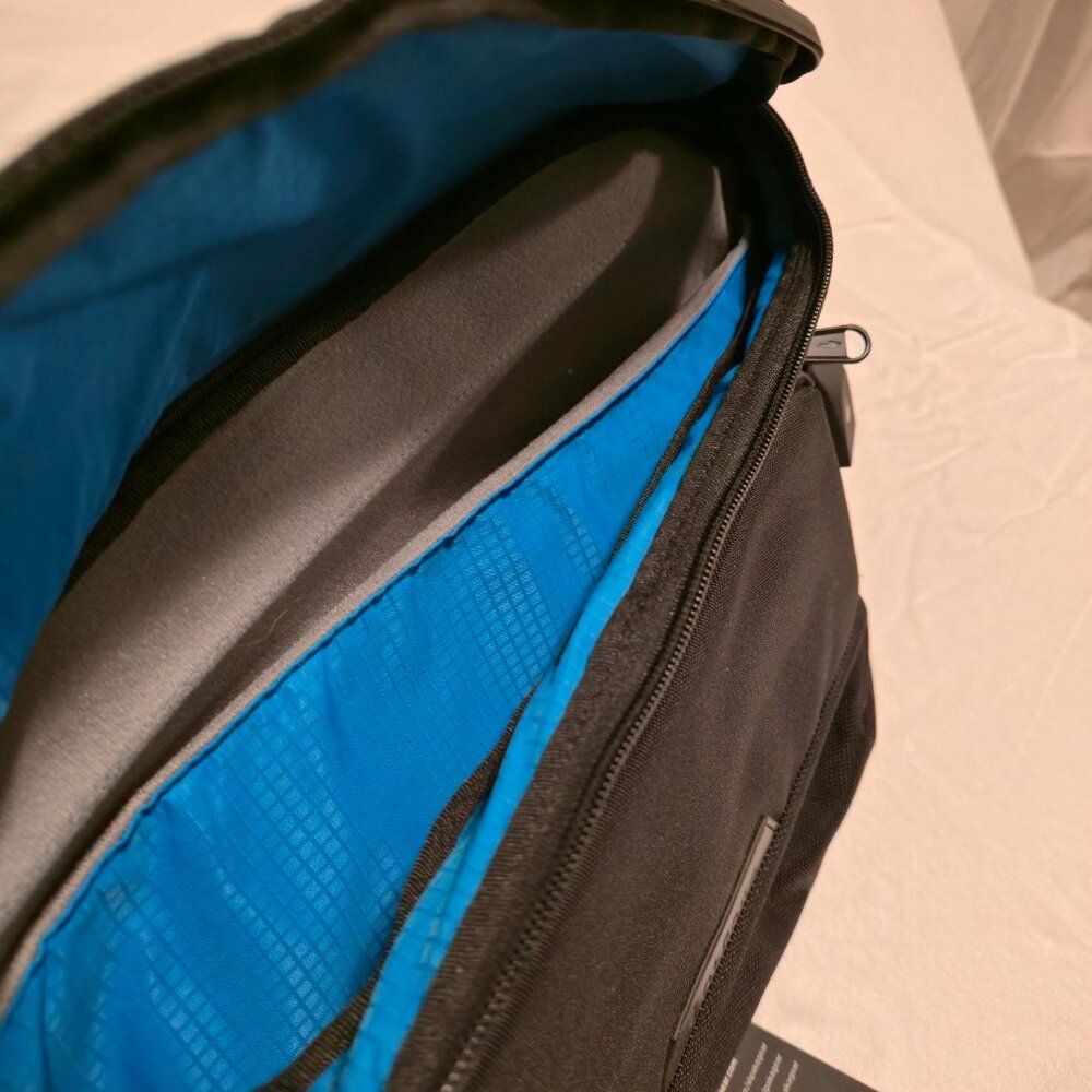 Alpaka Bravo Sling Max 10L (NWT) - Picture 3 of 5